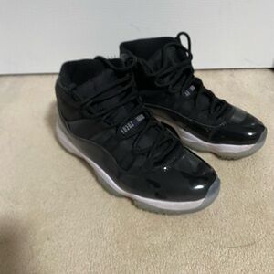 Men’s 8.5 Jordan 11 Space Jams